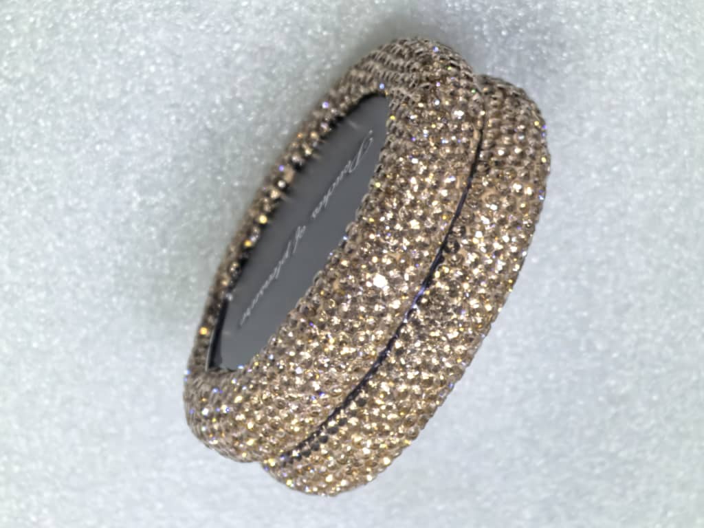 Caviar Gold Pouch